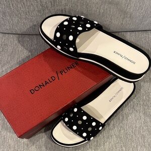 Donald J. Pliner Black and White Polka Dot Sandals NWT sz11